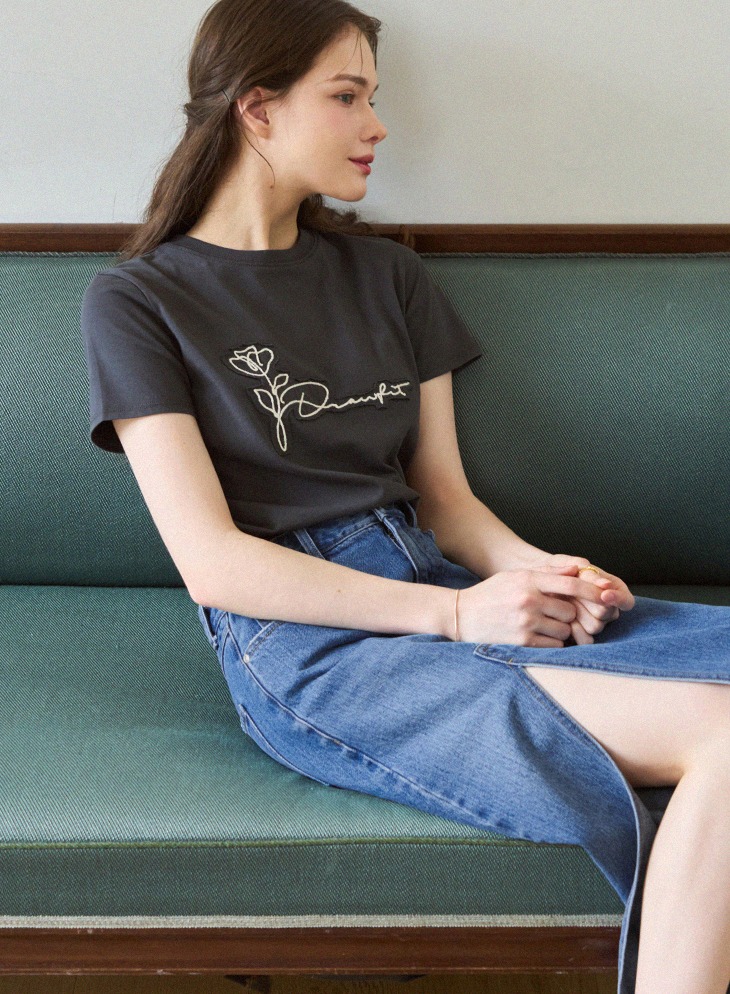 FLOWER PATCH SUPIMA T-SHIRTS [CHARCOAL]